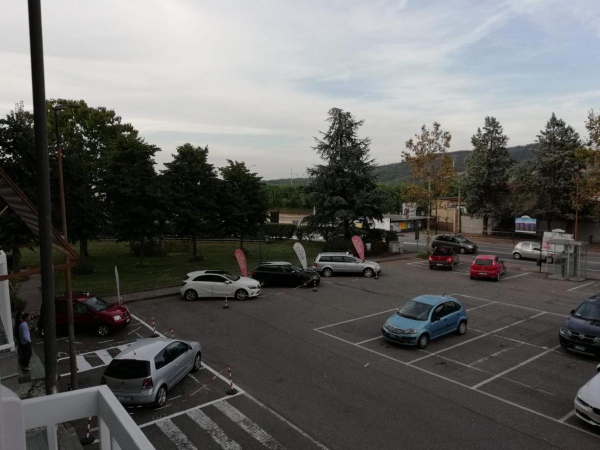 Good Morning Shopping Bed & Breakfast Serravalle Scrivia Exterior photo